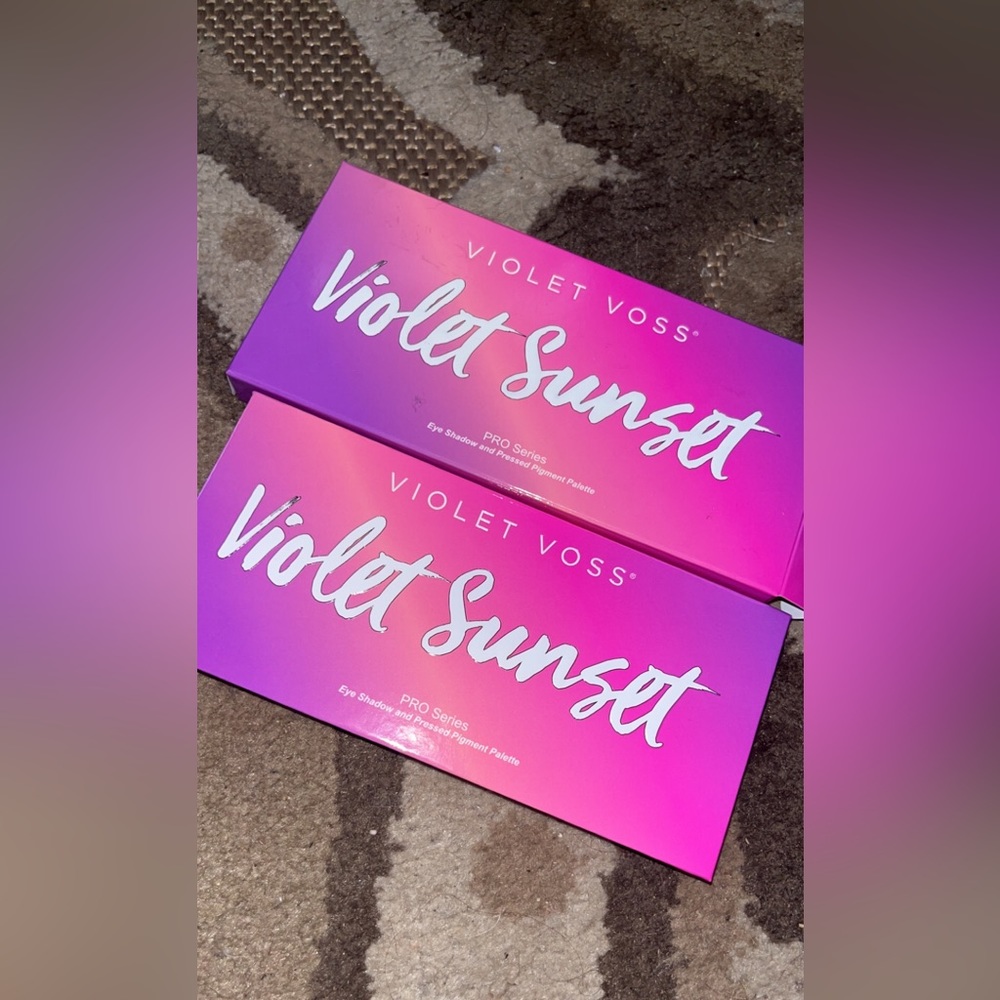 Eyeshadow palette